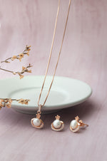 Peritwingle Pearl Rose Gold Plated Sterling Silver Pendant Set