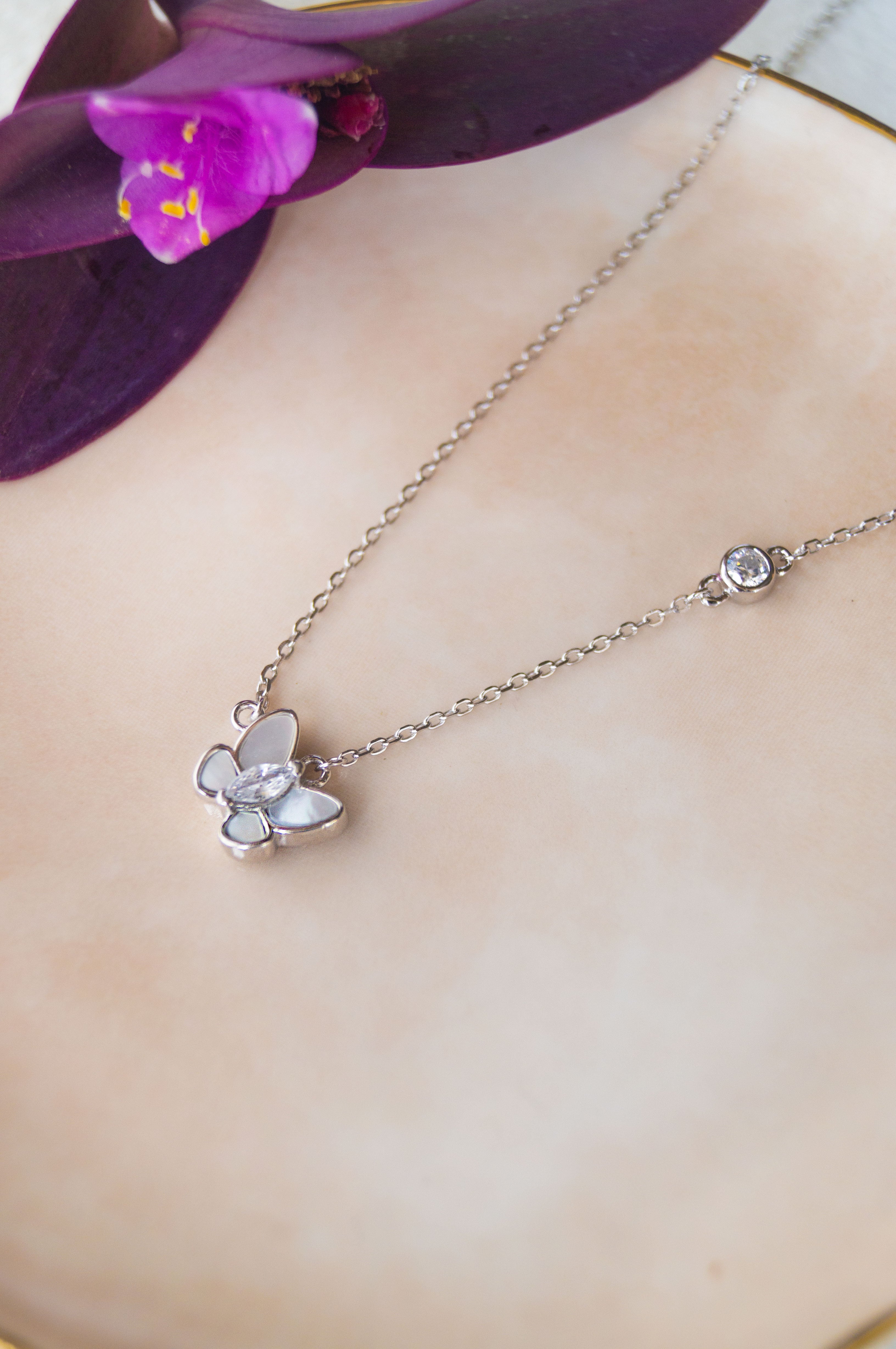Van Cleef & Arpels Necklace Charms & Pendants Replica Bracelet, necklace,  gemstone, ring png | PNGEgg