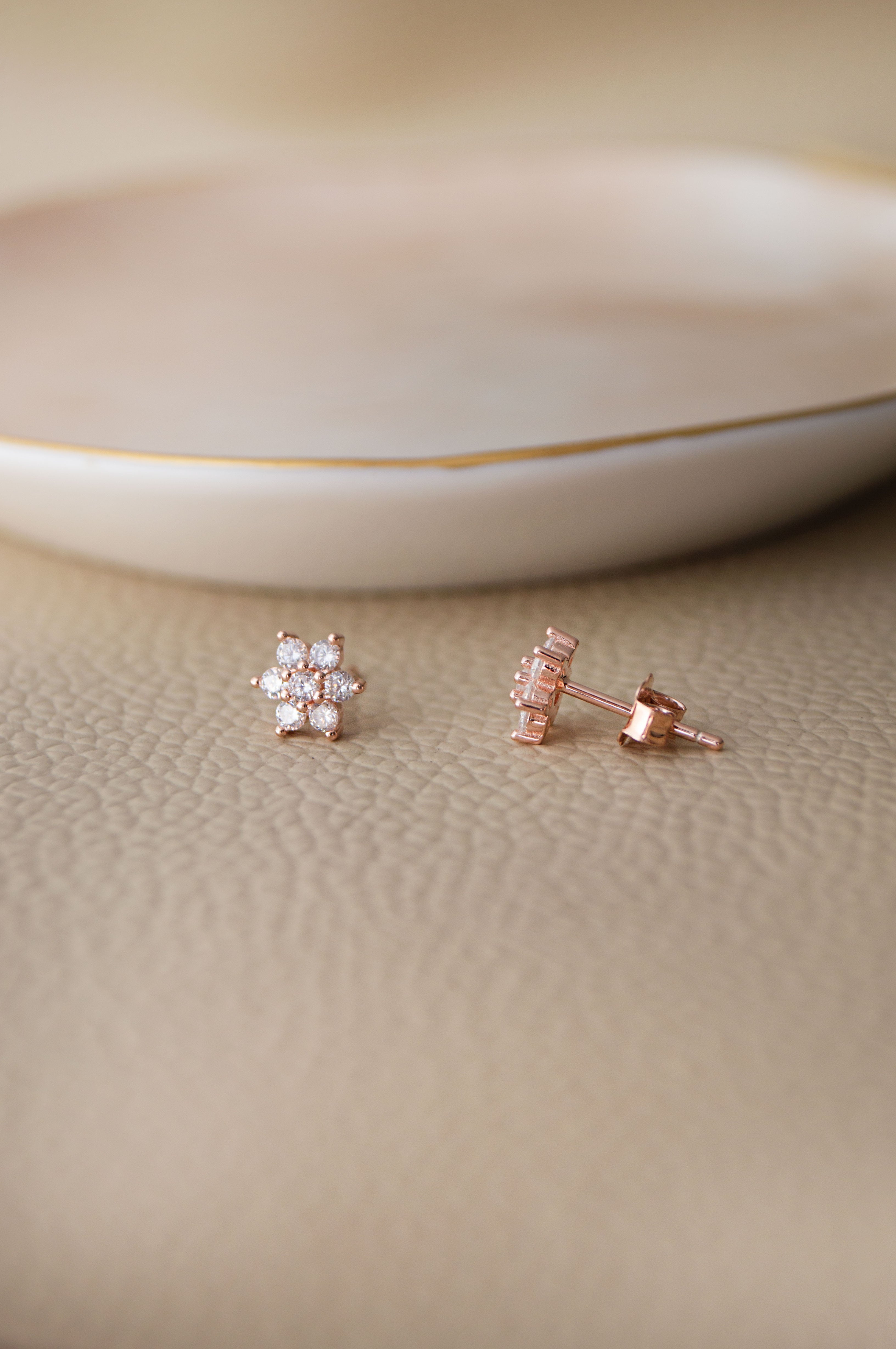 Nakshatra deals diamond earrings