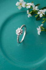 Refreshing Flower Sterling Silver Ring